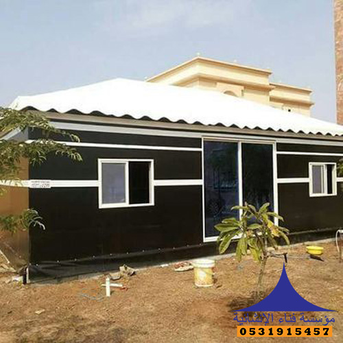 مخيم ملكي حديث