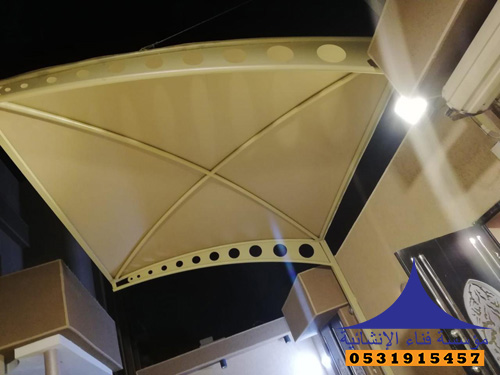 مظلات مواقف سيارات