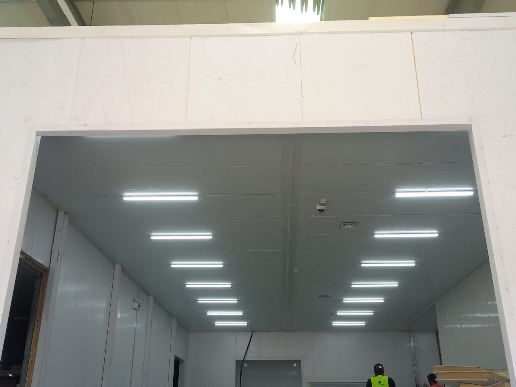 ساندوتش بانل ابو نايف